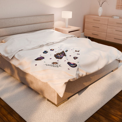 "Crystal Gem" Velveteen Plush Blanket in White